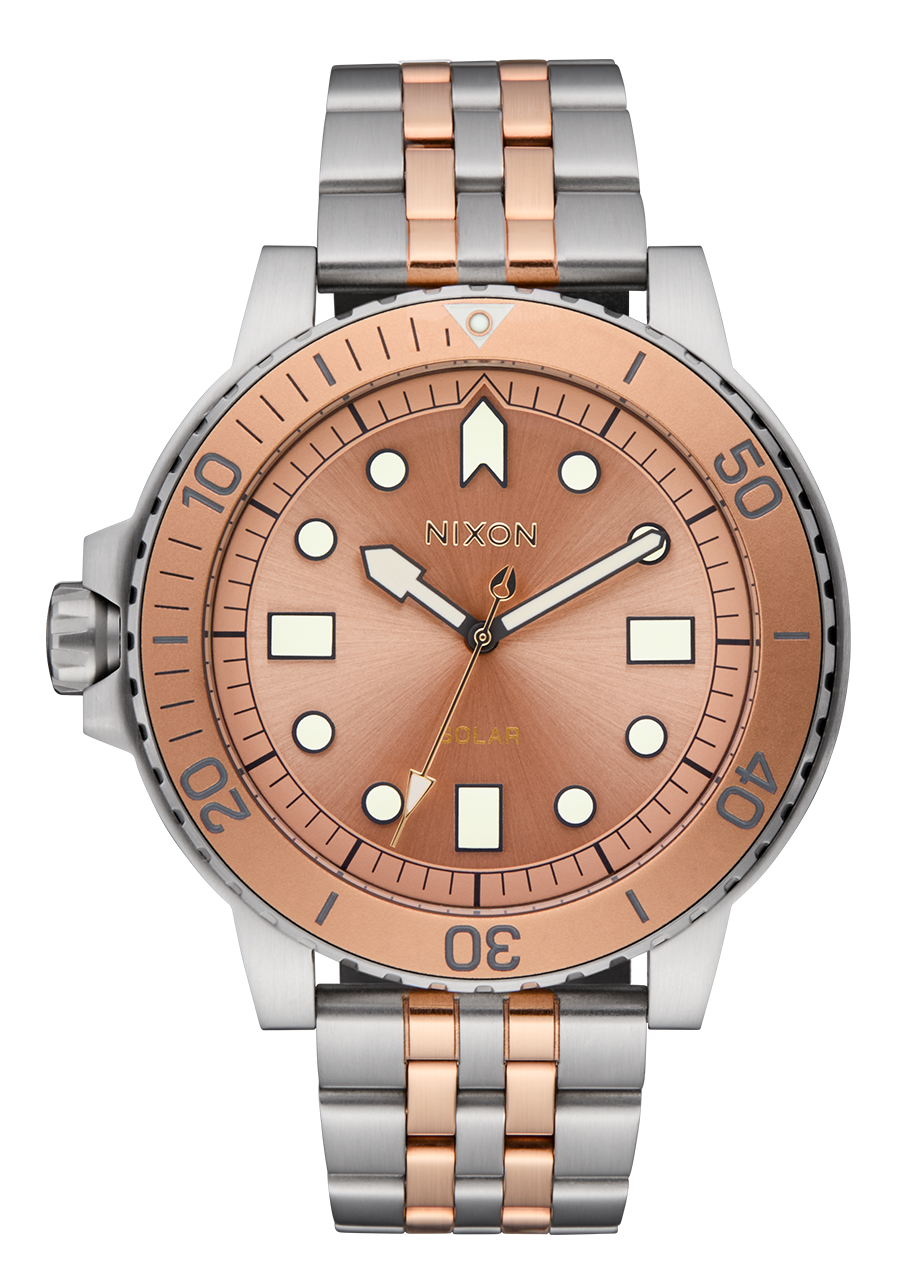 Stinger 44 - Silver / Coral View 1
