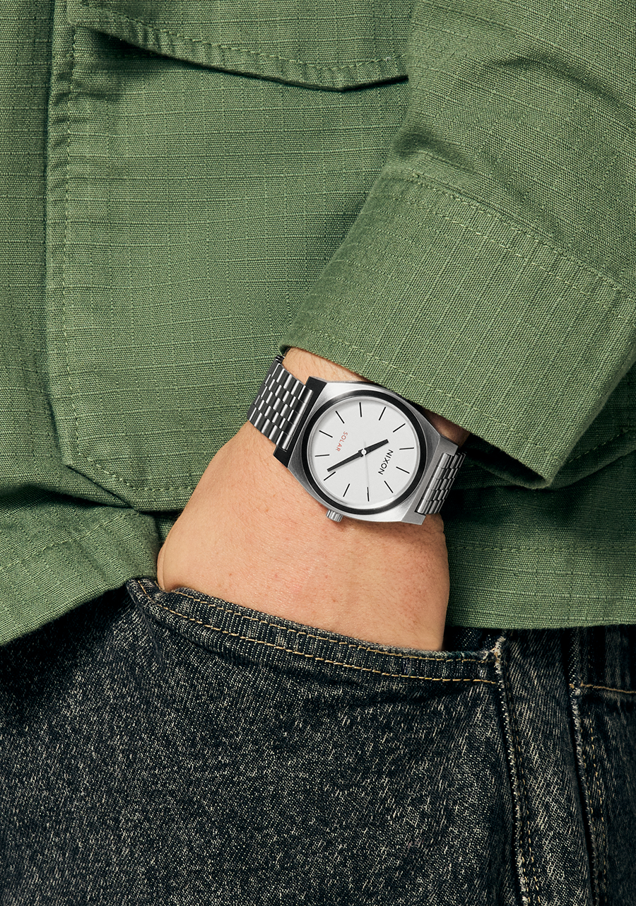 Time Teller Solar - Silver / White Lume View 10